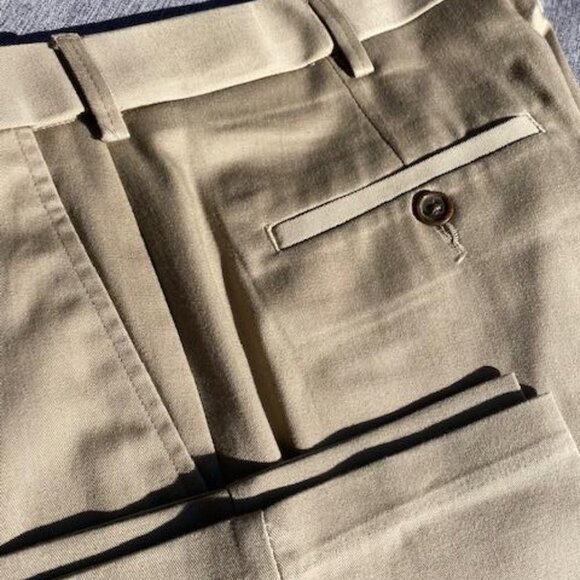Premium No Iron Khaki Classic Fit Expandable Waist Flat Front Pant, 32x32 - Picture 7 of 7